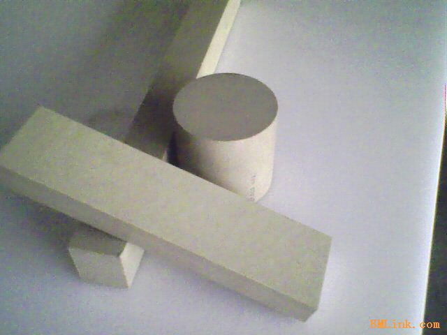 PEEK 
P(gun)I:2011-03-02