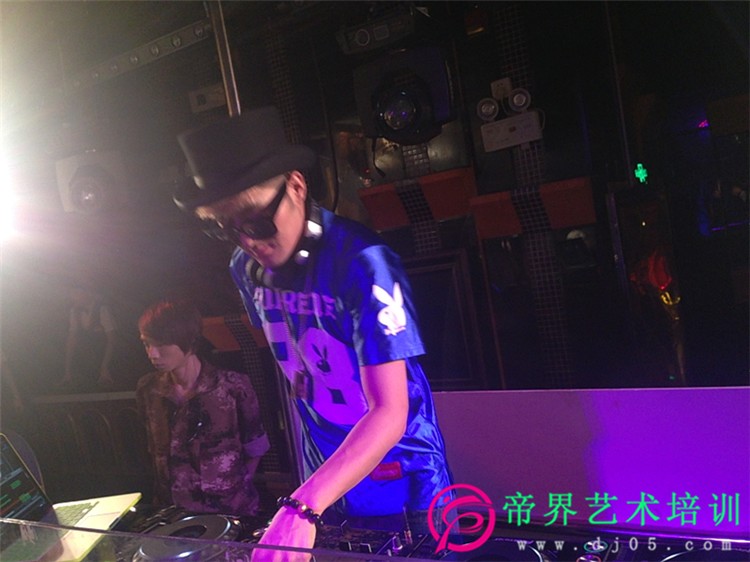 ݌(zhun)I(y)DJ(qun)̌W(xu)DJӖ(xn)DJӖ(xn) 
P(gun)I: